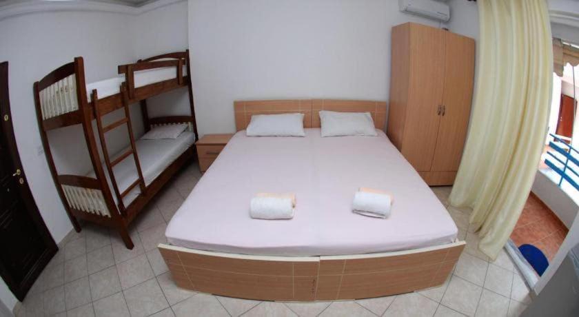 Sea View Apartments Saranda Экстерьер фото